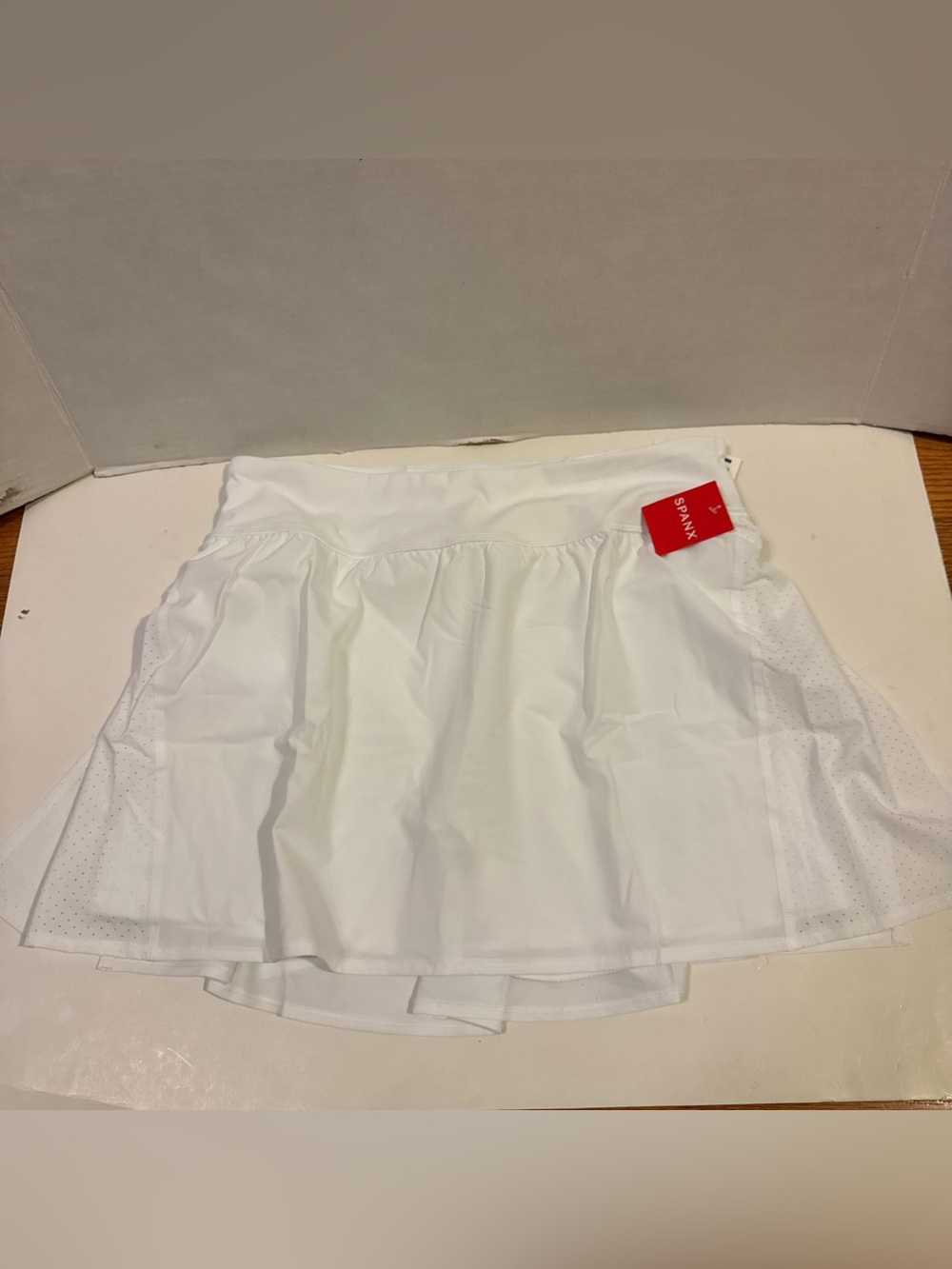 SPANX The Get Moving Skort Womens Sz XL White Tennis Golf Active Athleisure NWT